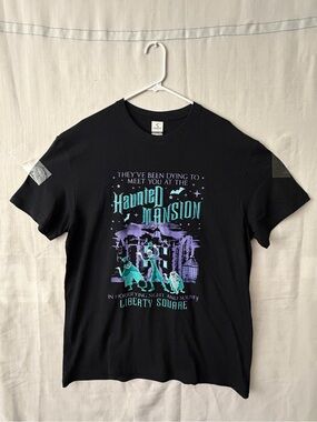 Caribbean Men’s XL Haunted Mansion Liberty Square Graphic T-Shirt NWOT A656